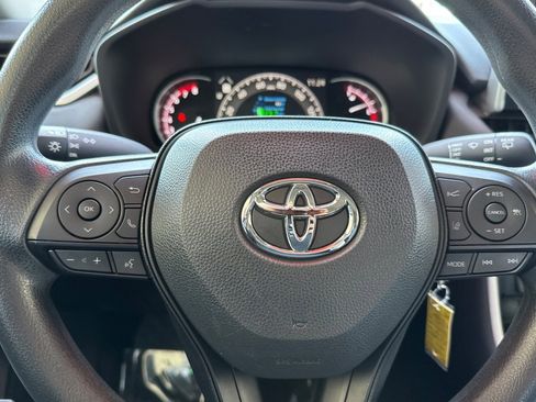 Used 2025 Toyota RAV4 LE FWD image 26
