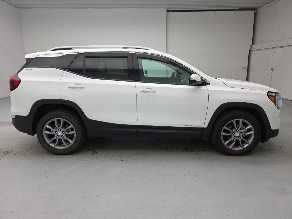 Used 2023 GMC Terrain SLT AWD/4WD image 13
