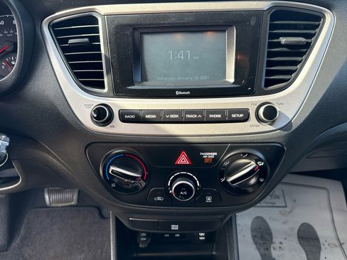 Used 2020 Hyundai Accent SE image 19