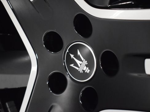 New 2025 Maserati Grecale Folgore image 20