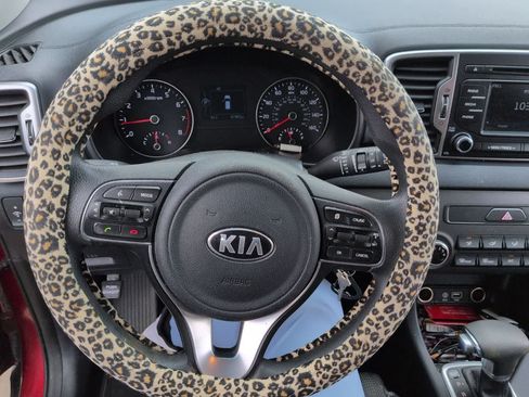 Used 2019 Kia Sportage LX FWD image 11