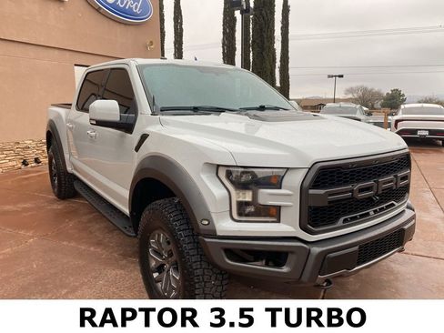 Used 2017 Ford F150 Raptor w/ Equipment Group 802A Luxury AWD/4WD image 12