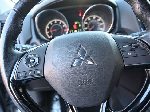 Used 2022 Mitsubishi Outlander Sport SE image 19