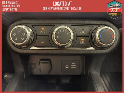 Used 2024 Nissan Versa SV w/ Trunk Package FWD image 56