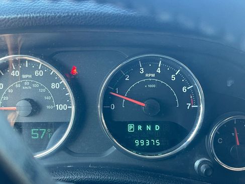 Used 2013 Jeep Wrangler Unlimited Sport image 10