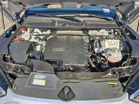 Used 2022 Audi Q5 2.0T Premium AWD/4WD image 9