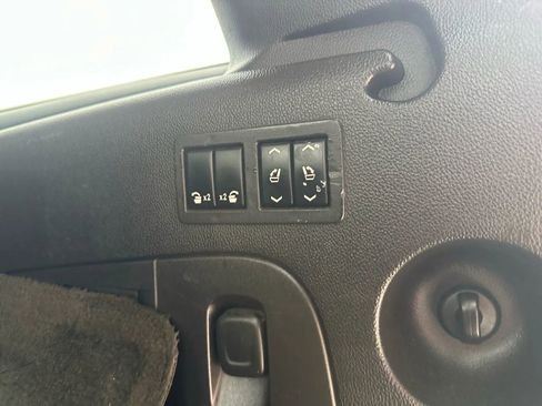 Used 2015 Chevrolet Suburban LT w/ Luxury Package image 25