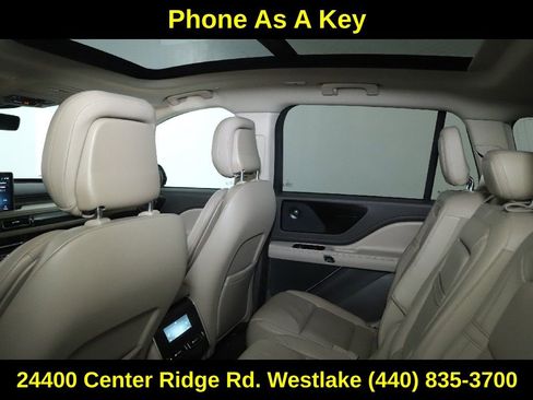 Used 2020 Lincoln Aviator Reserve w/ Equipment Group 201A image 16