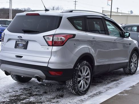 Used 2017 Ford Escape Titanium image 6