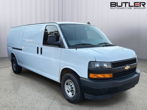 Used 2023 Chevrolet Express 2500 Extended w/ Driver Convenience Package RWD image 7