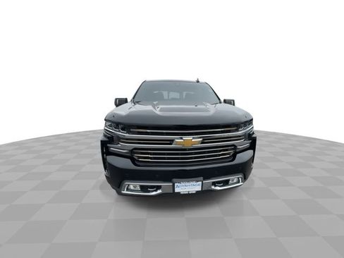 Used 2021 Chevrolet Silverado 1500 High Country w/ Technology Package AWD/4WD image 3