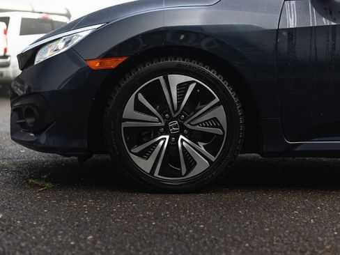 Used 2017 Honda Civic EX-T image 12