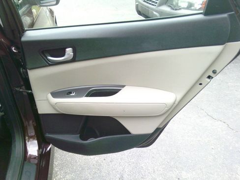 Used 2016 Kia Optima LX image 15