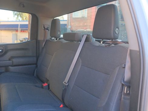 Used 2021 Chevrolet Silverado 1500 LT image 21