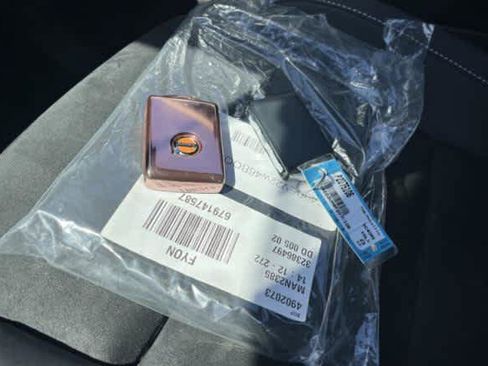 Used 2023 Volvo XC40 Recharge Ultimate w/ Protection Package Premier AWD/4WD image 3