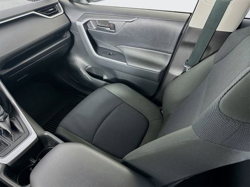 Used 2025 Toyota RAV4 LE image 22