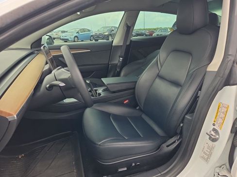 Used 2022 Tesla Model 3 Long Range AWD/4WD image 5