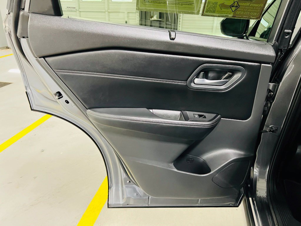 Used 2026 Nissan Rogue SV w/ SV Premium Package FWD image 24