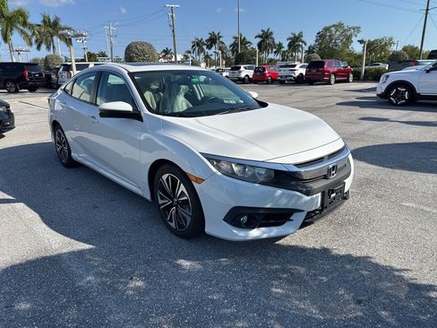 Used 2017 Honda Civic EX-L image 11