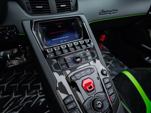 Used 2021 Lamborghini Aventador SVJ image 66