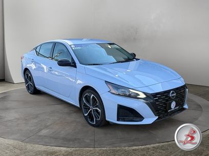 Used 2023 Nissan Altima 2.5 SR