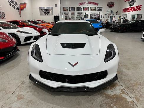 Used 2016 Chevrolet Corvette Z06 w/ 3LZ Preferred Equipment Group RWD image 29