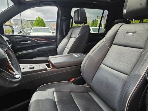 Certified 2023 Cadillac Escalade ESV Premium Luxury AWD/4WD image 26