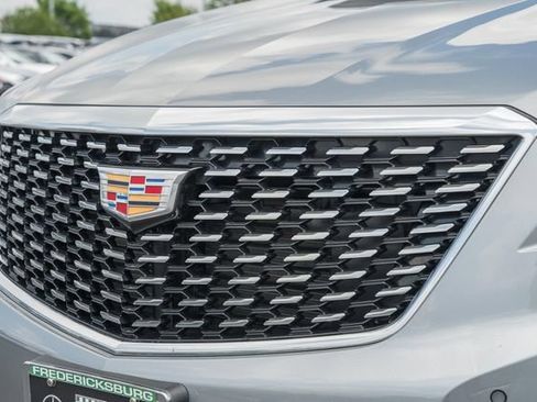 Used 2025 Cadillac XT5 Luxury FWD image 12