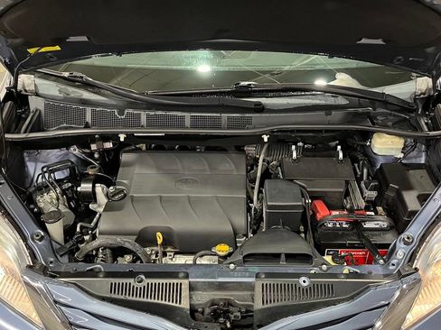 Used 2015 Toyota Sienna LE FWD image 6