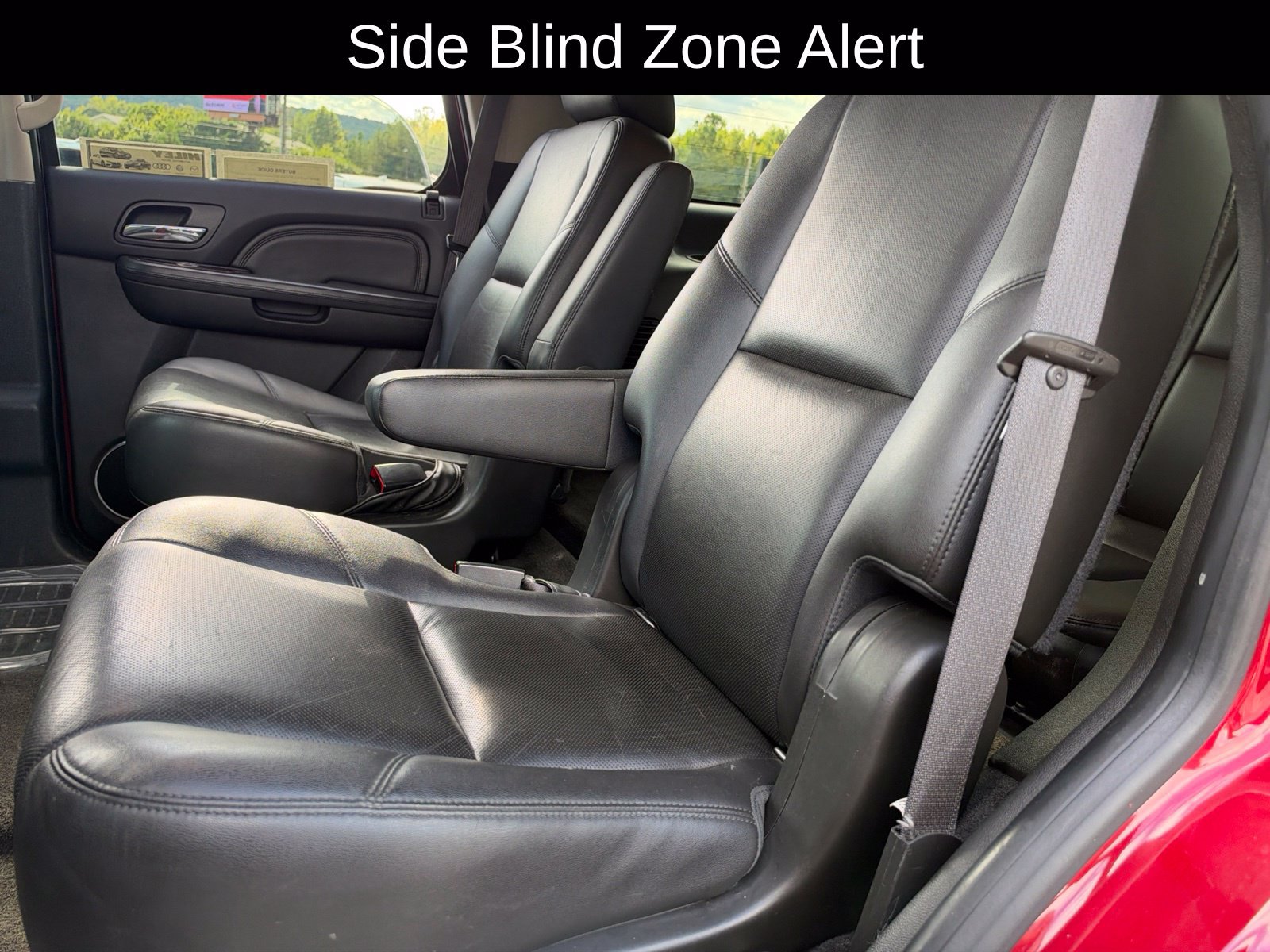 Used 2013 GMC Yukon Denali AWD/4WD image 29