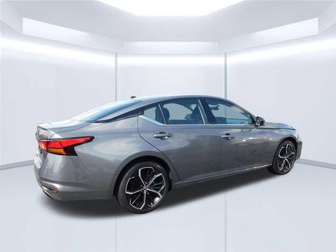 Used 2026 Nissan Altima 2.5 SR FWD image 3