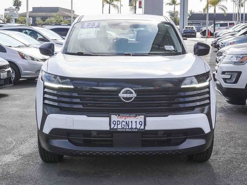 Used 2025 Nissan Kicks S FWD image 2