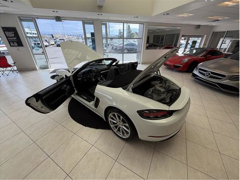 Used 2019 Porsche 718 Boxster image 40