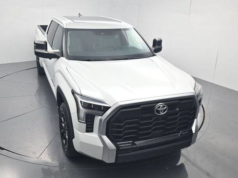 Used 2023 Toyota Tundra Limited w/ TRD Off-Road Package AWD/4WD image 54