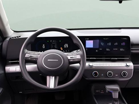 Used 2024 Hyundai Kona SE AWD/4WD image 21