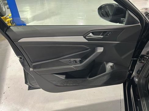 New 2025 Volkswagen Jetta S image 9