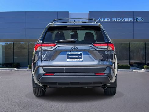 Used 2025 Toyota RAV4 XLE Premium FWD image 5