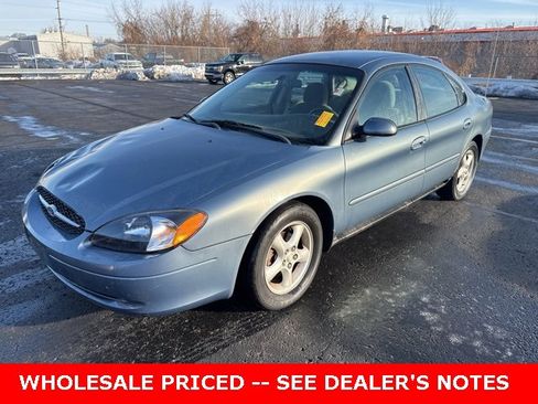 Used 2000 Ford Taurus SE image 2