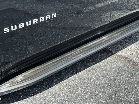 Used 2019 Chevrolet Suburban LT image 40