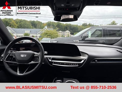Used 2024 Cadillac Lyriq Luxury AWD/4WD image 38