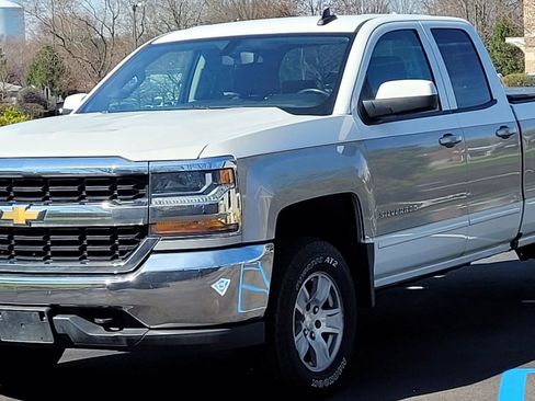 Used 2019 Chevrolet Silverado 1500 LT image 1