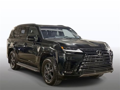 Certified 2025 Lexus LX 700h Overtrail image 9