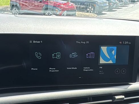 Used 2025 Hyundai Santa Cruz SE AWD/4WD image 19
