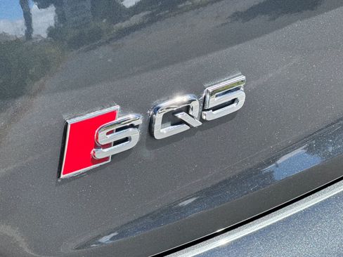 Used 2018 Audi SQ5 Prestige w/ Prestige Package AWD/4WD image 40