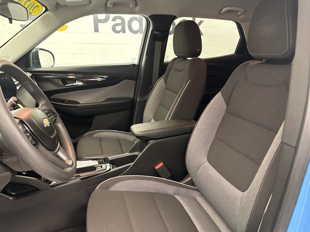 Used 2024 Chevrolet TrailBlazer LS w/ LS Convenience Package FWD image 21