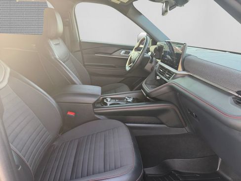 Used 2025 Ford Explorer ST-Line w/ Premium Package RWD image 26