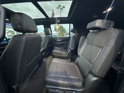 Used 2023 Chevrolet Suburban High Country w/ Premium Package 2 image 30