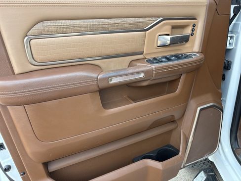 Used 2019 RAM 3500 Limited image 10