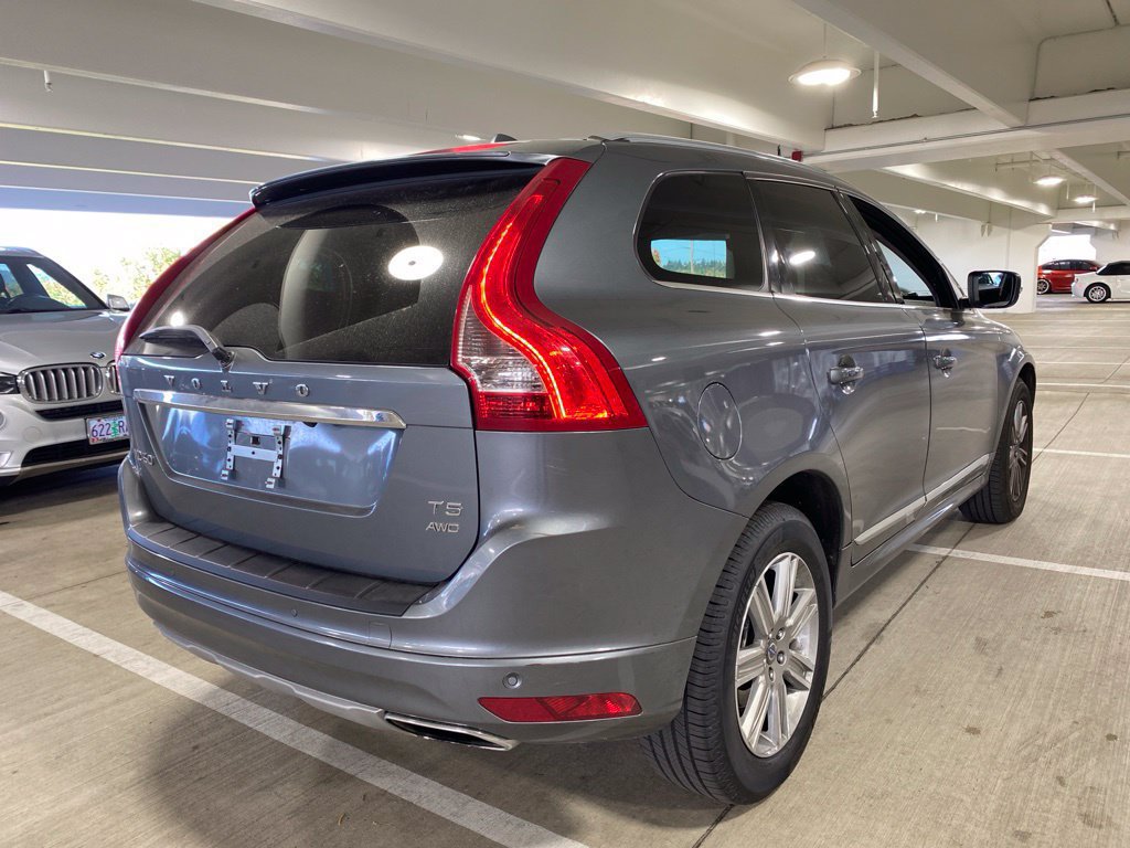 Used 2017 Volvo XC60 T5 Inscription w/ Advanced Package AWD/4WD image 5