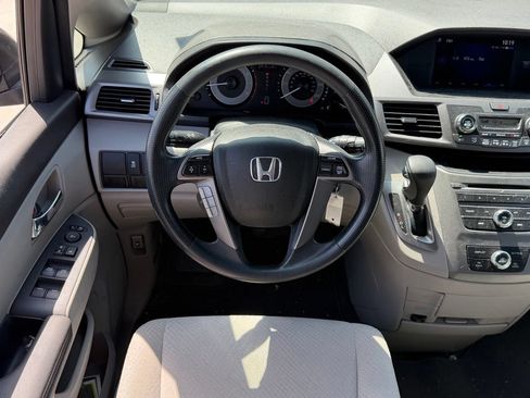 Used 2016 Honda Odyssey LX image 15